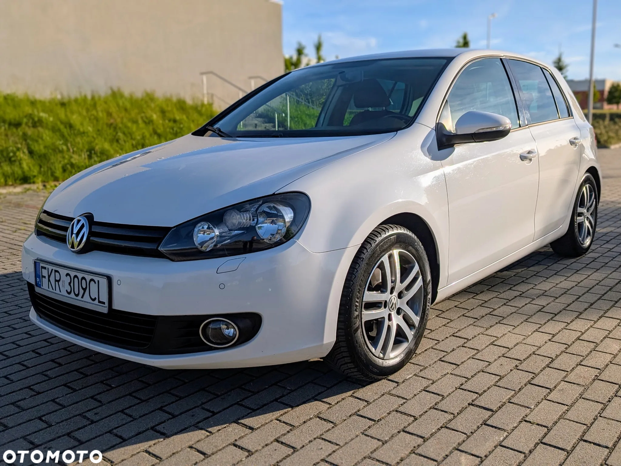 Volkswagen Golf 1.4 TSI Comfortline - 2