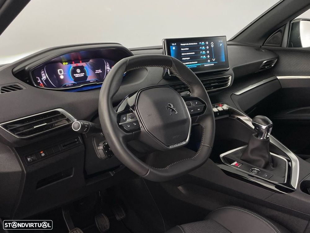 Peugeot 3008 1.2 PureTech Allure - 17