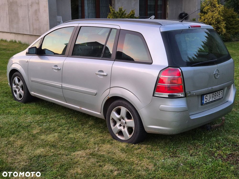 Opel Zafira 1.8 - 6