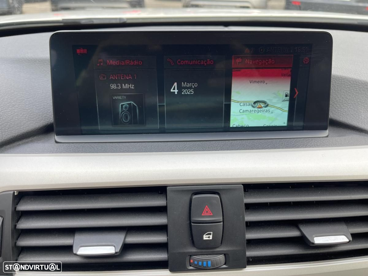 BMW 318 i Touring Aut. Edition Luxury Line Purity - 26