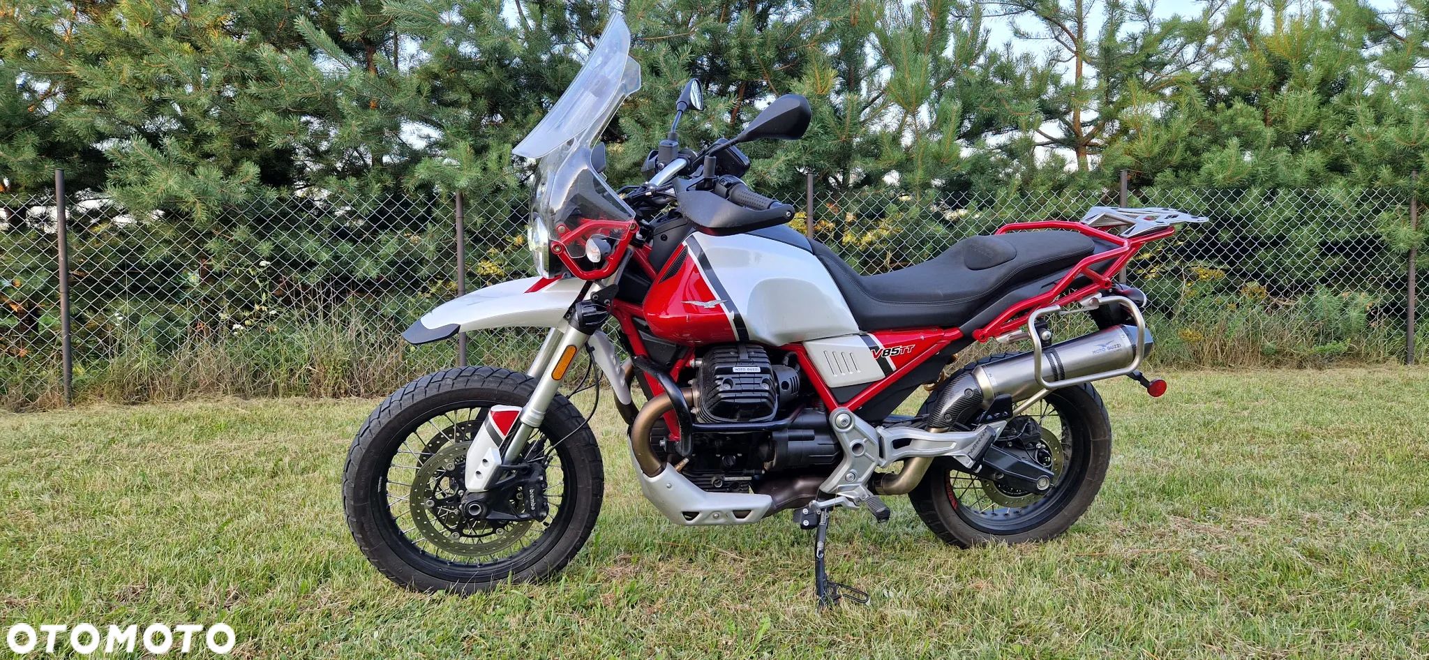 Moto Guzzi V85 - 1