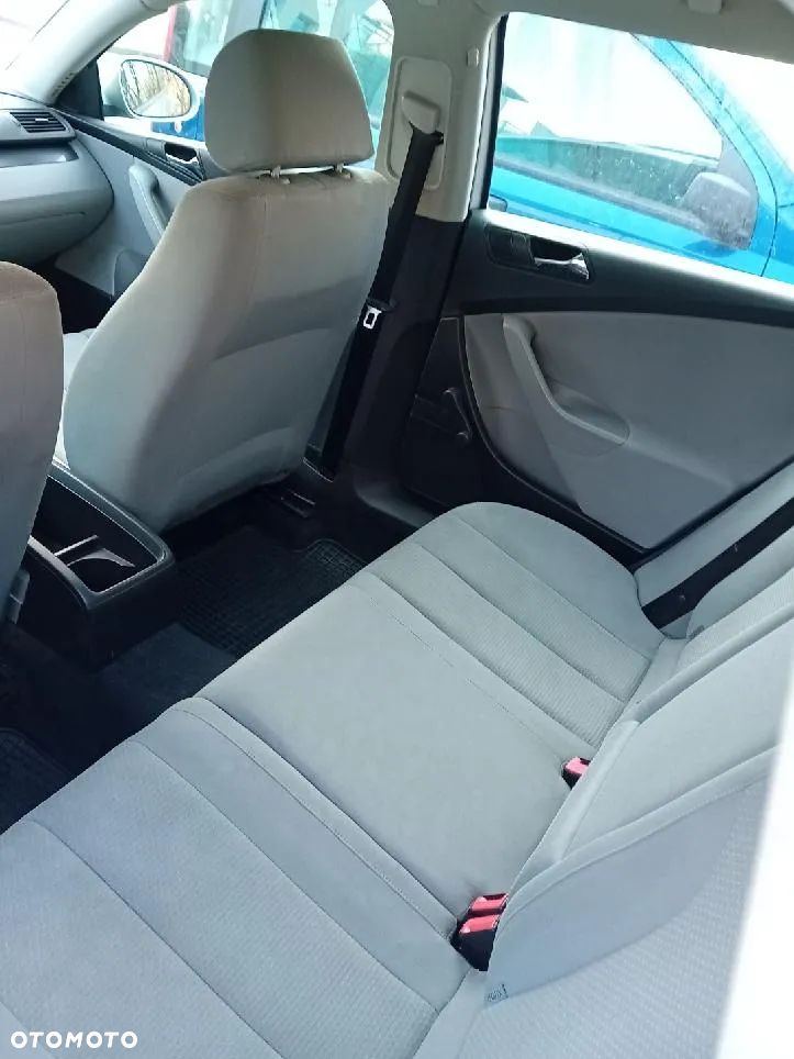 Volkswagen Passat - 6