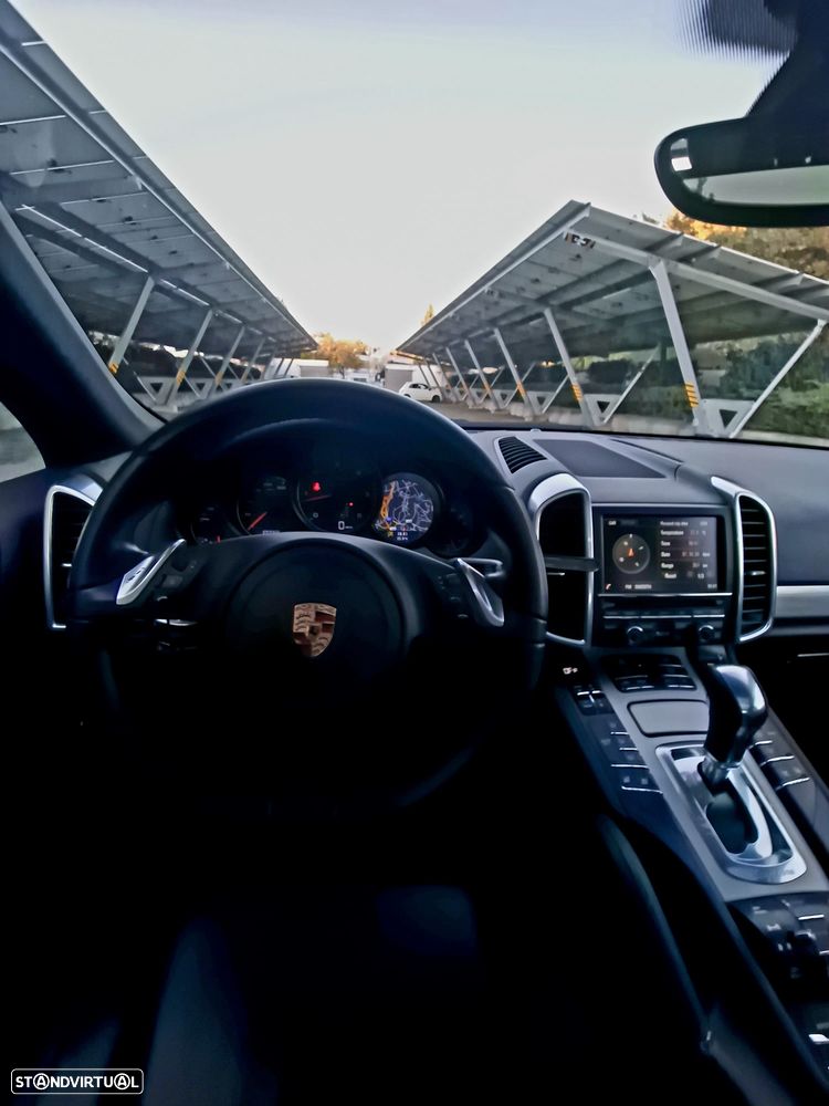 Porsche Cayenne 3.0 V6 - 16