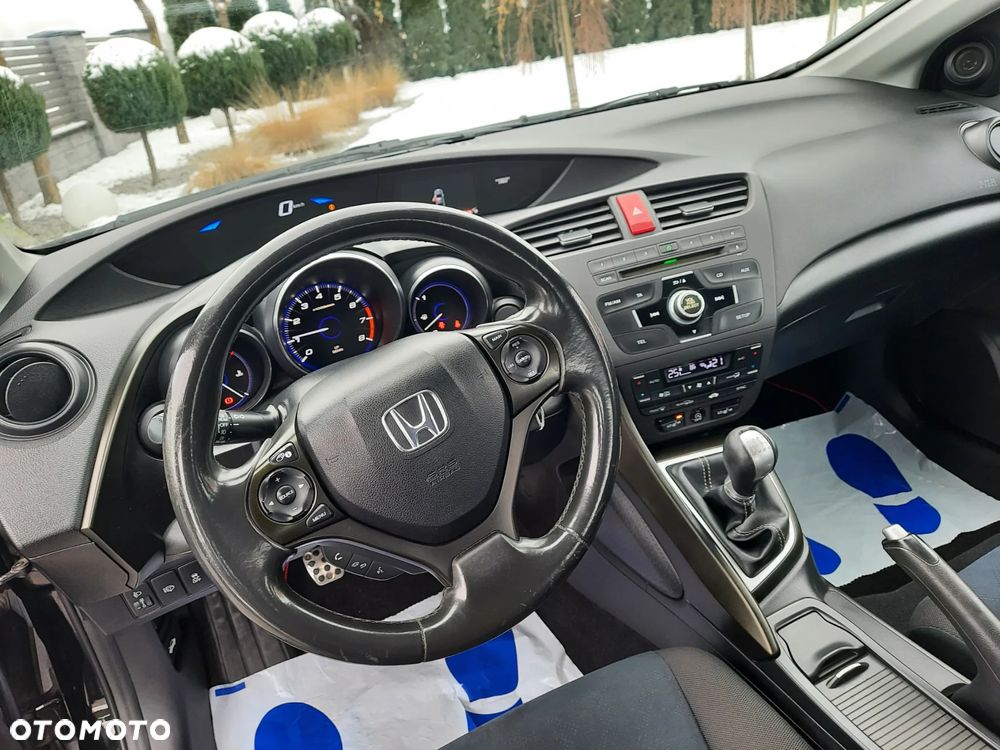 Honda Civic 1.4 i-VTEC Sport Black Edition - 13