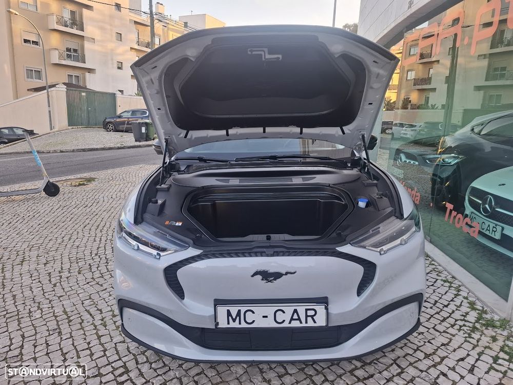 Ford Mustang Mach-E Premium - 57