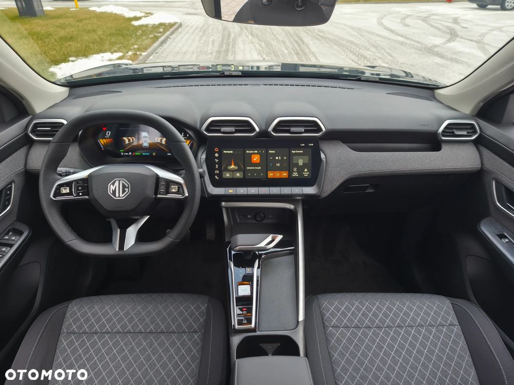 MG ZS 1.5 HEV+ Excite - 8