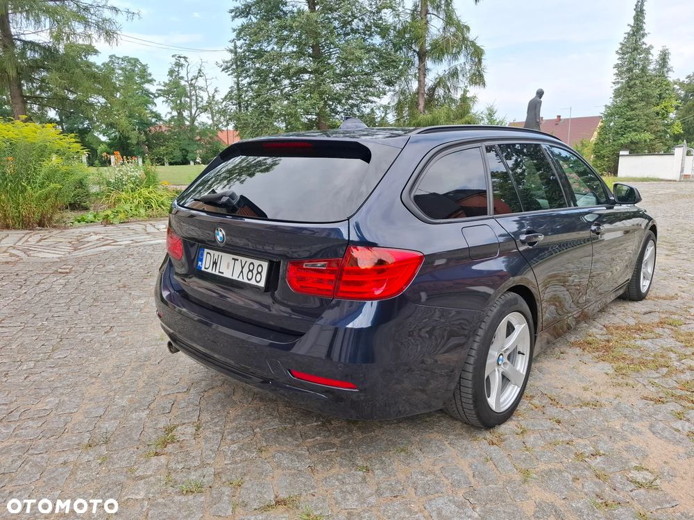 BMW Seria 3 320d xDrive Sport Line - 6