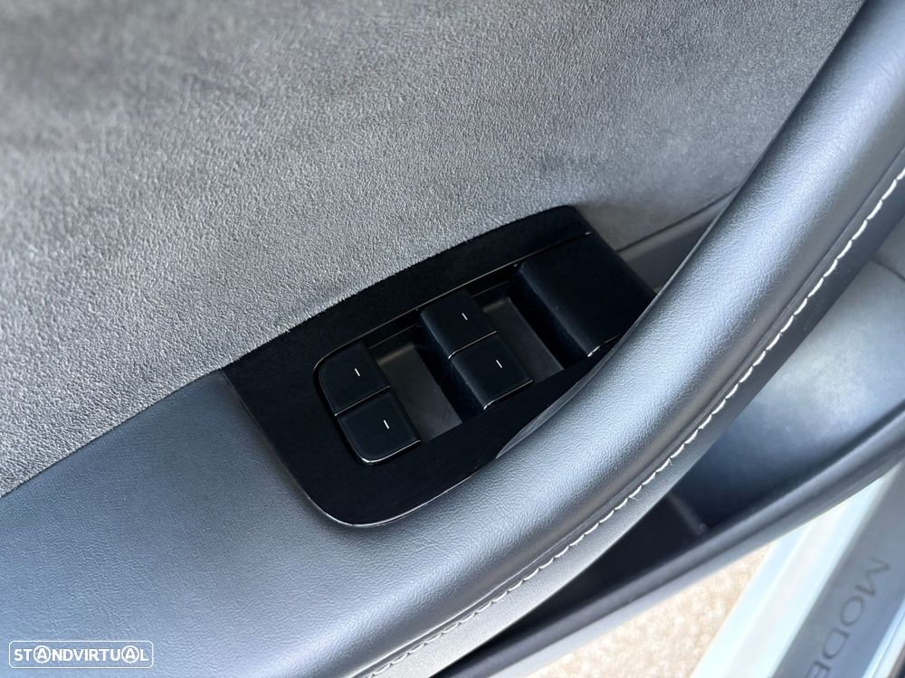 Tesla Model 3 Tração Traseira - 12