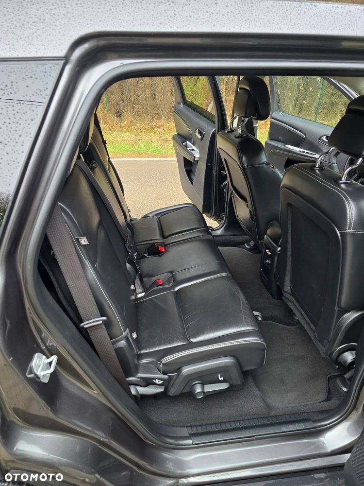 Fiat Freemont 2.0 Multijet Lounge AWD - 24