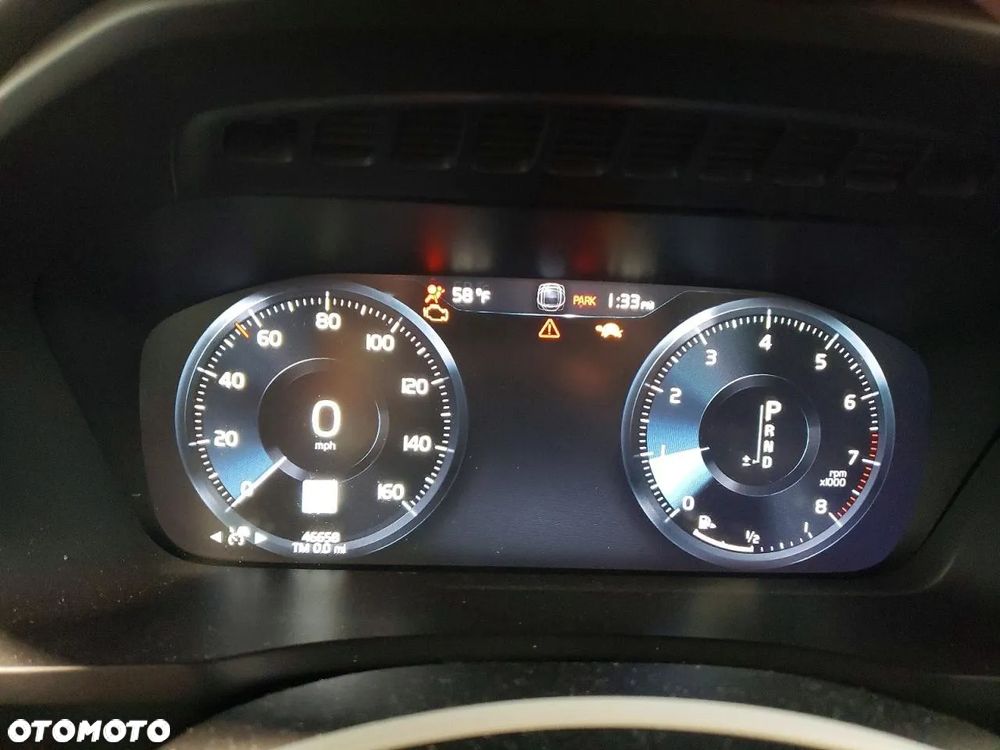 Volvo XC 90 - 8