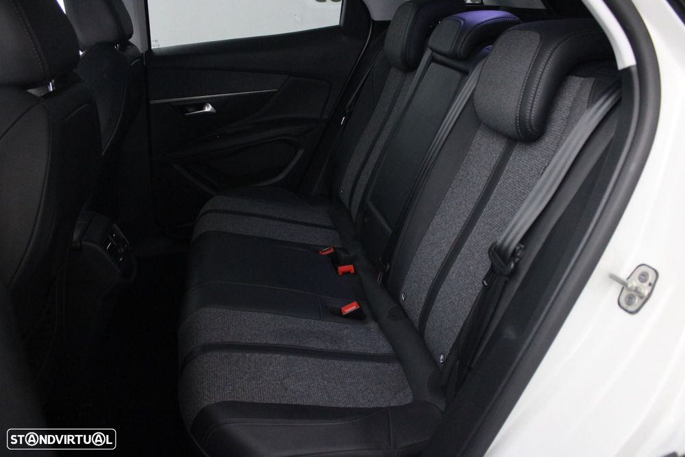 Peugeot 3008 - 32