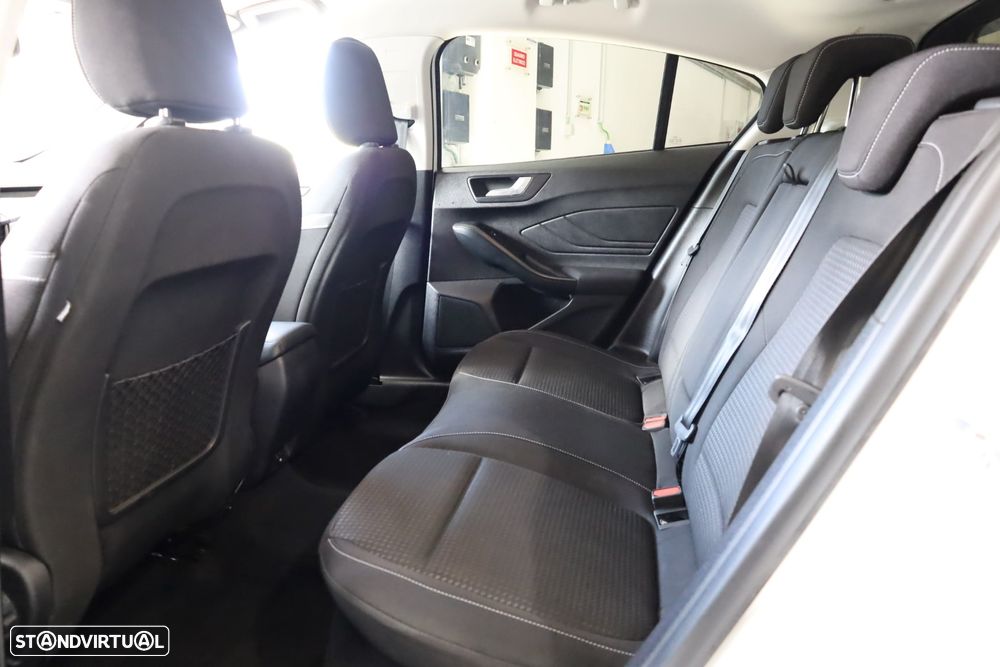 Ford Focus 1.0 EcoBoost MHEV Connected - 49