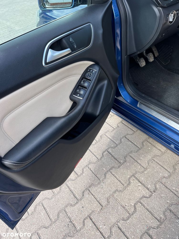 Mercedes-Benz Klasa B 180 CDI - 16