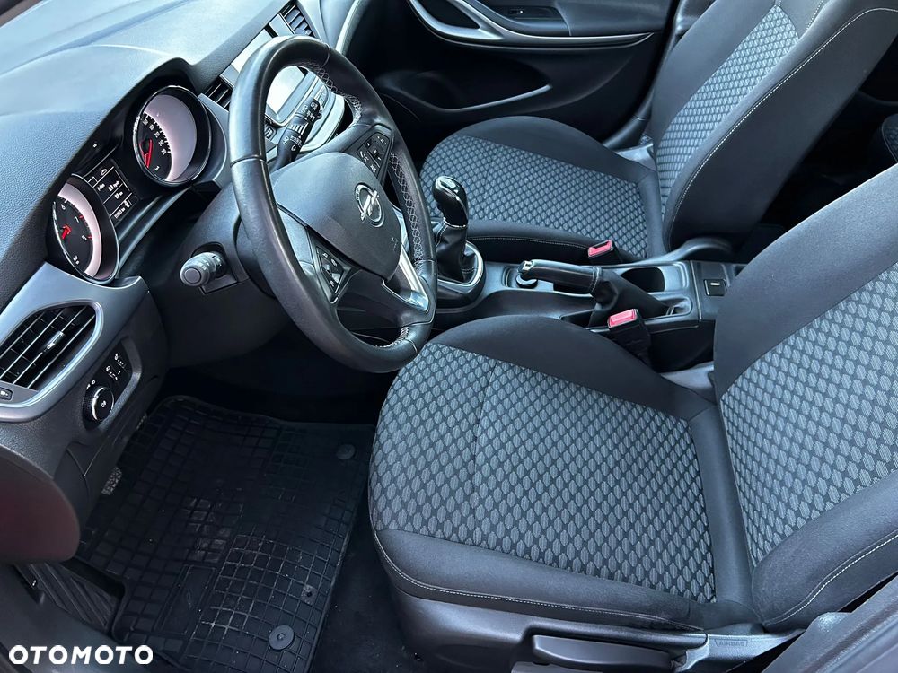 Opel Astra V 1.4 T Dynamic - 12