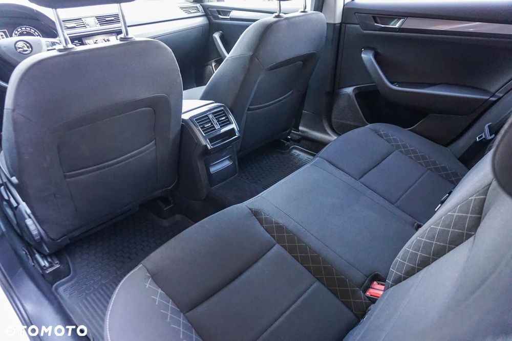 Skoda Superb 1.5 TSI Active - 27