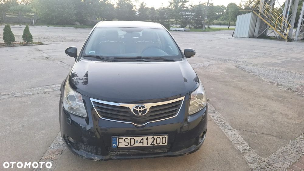 Toyota Avensis 2.0 D-4D Premium - 1