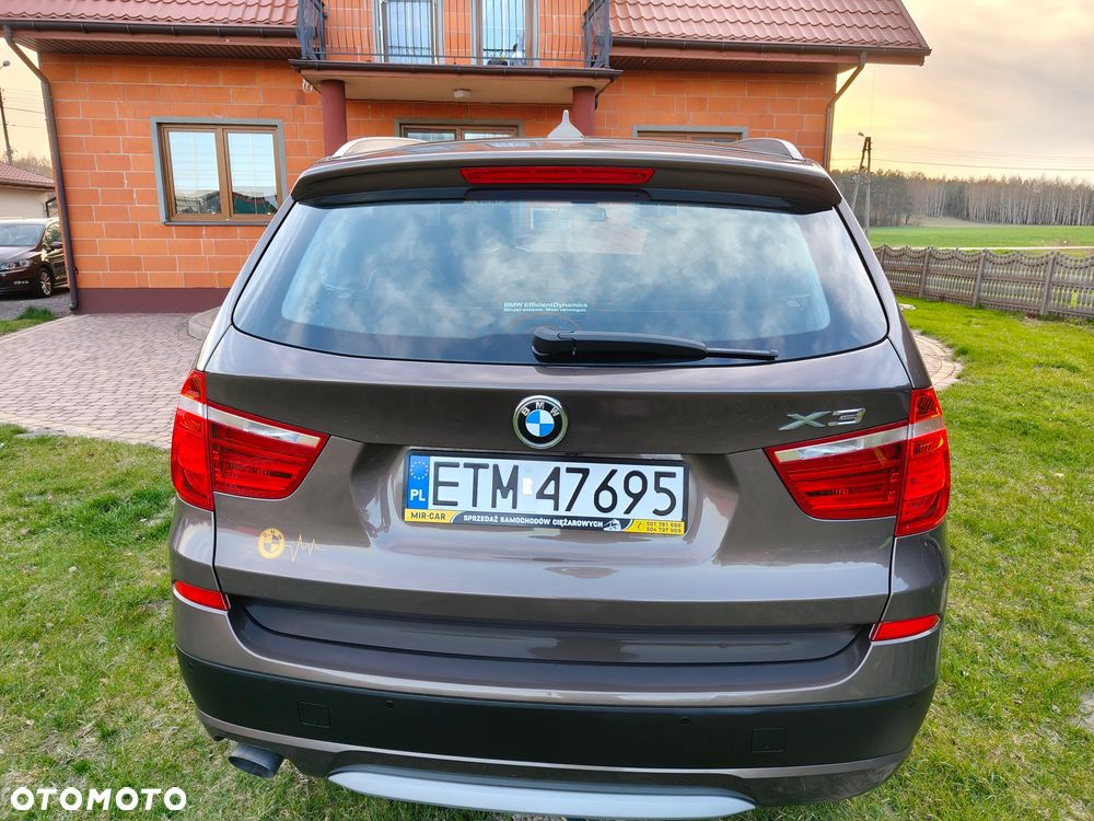 BMW X3 sDrive18d - 14