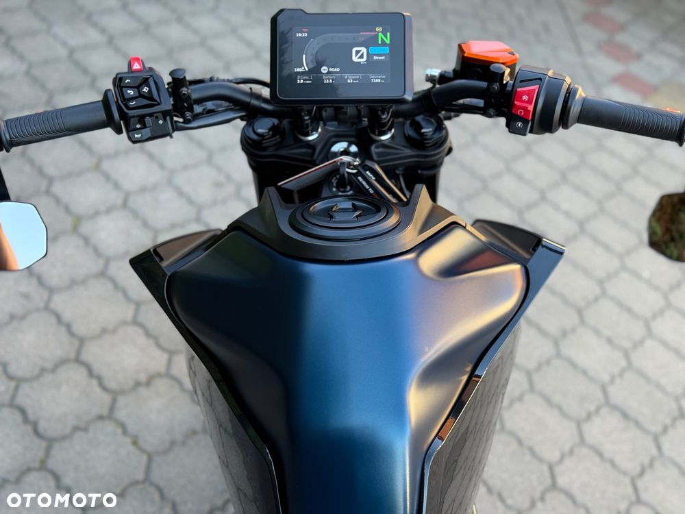 KTM Duke - 21