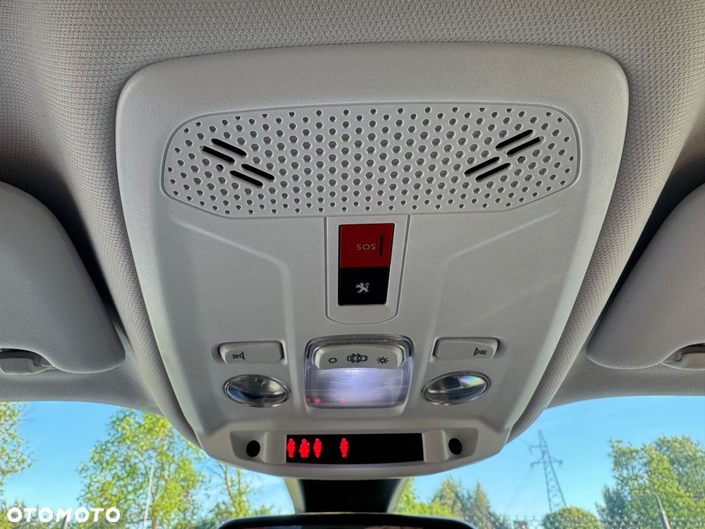 Peugeot 2008 PureTech 100 Stop&Start Allure - 37