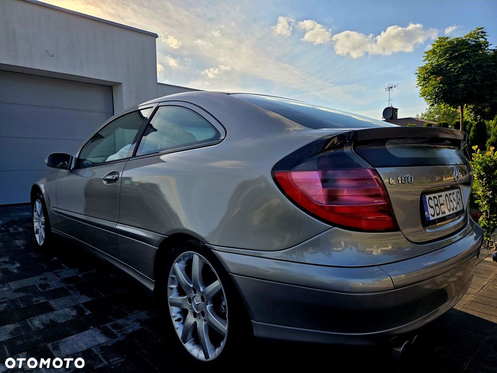 Mercedes-Benz Klasa C 180 Kompressor Sportcoupe - 5