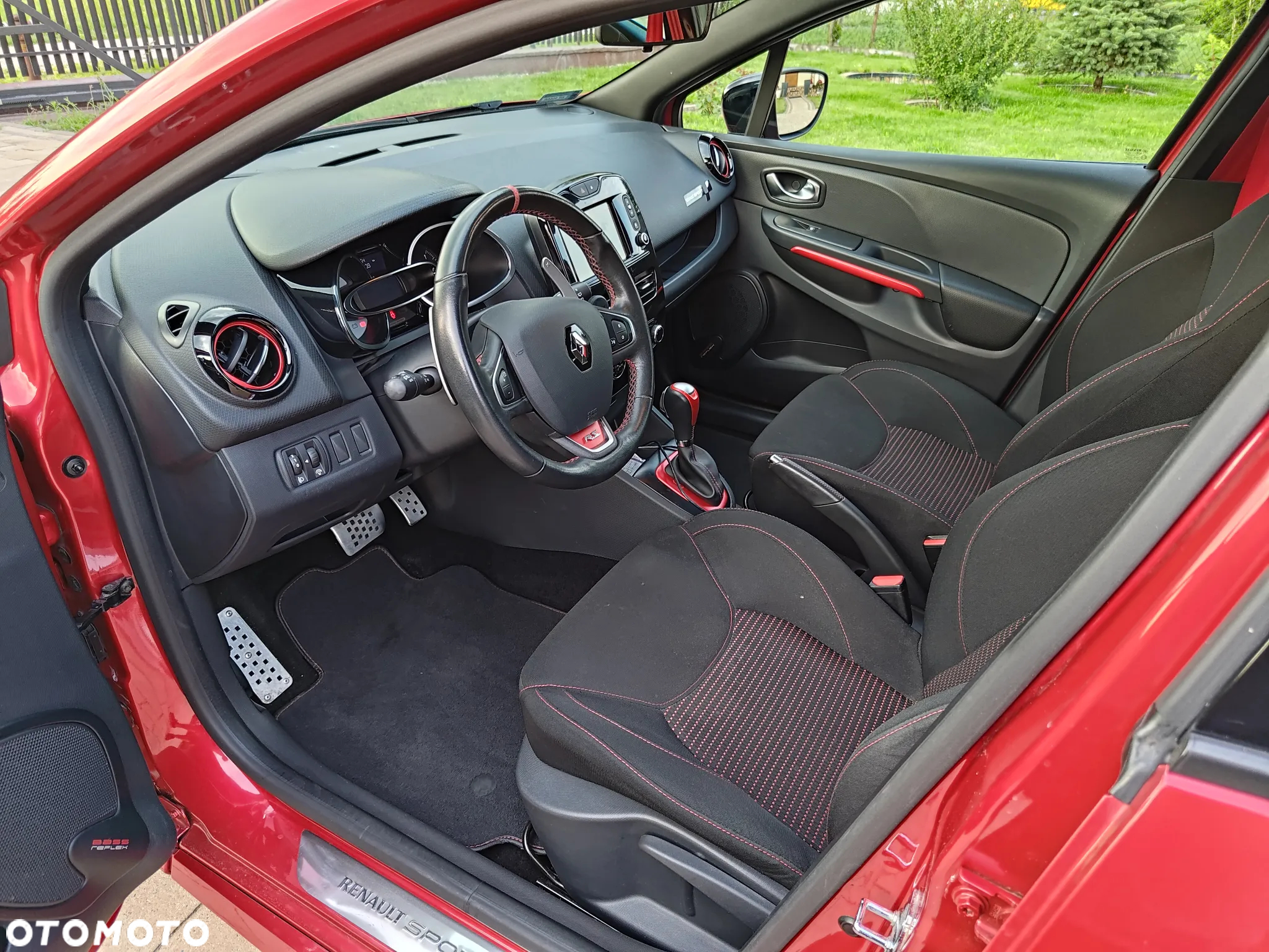 Renault Clio - 10