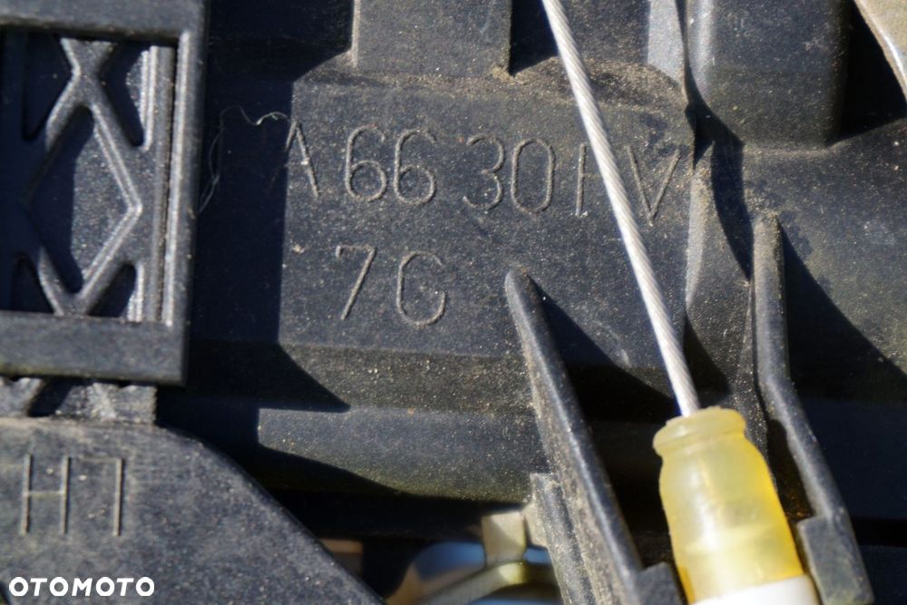 ZAMEK DRZWI LEWY TYŁ TOUAREG I 7L  VOLKSWAGEN 2002-2010 - 3