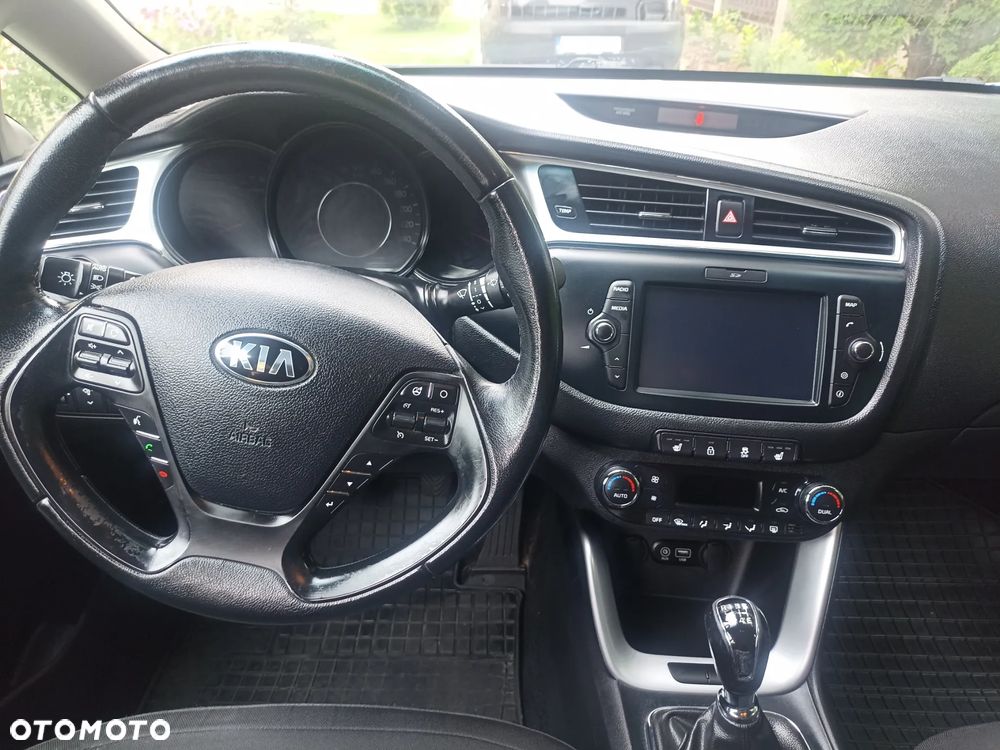 Kia Ceed 1.4 M - 8