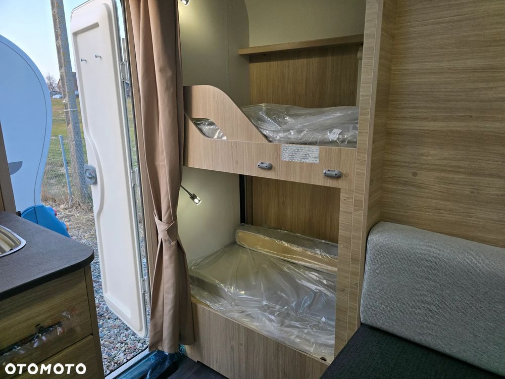 Caravelair 426 alba 1150dmc 3 sypialnie PIĘTRUS hobby adria knaus - 28