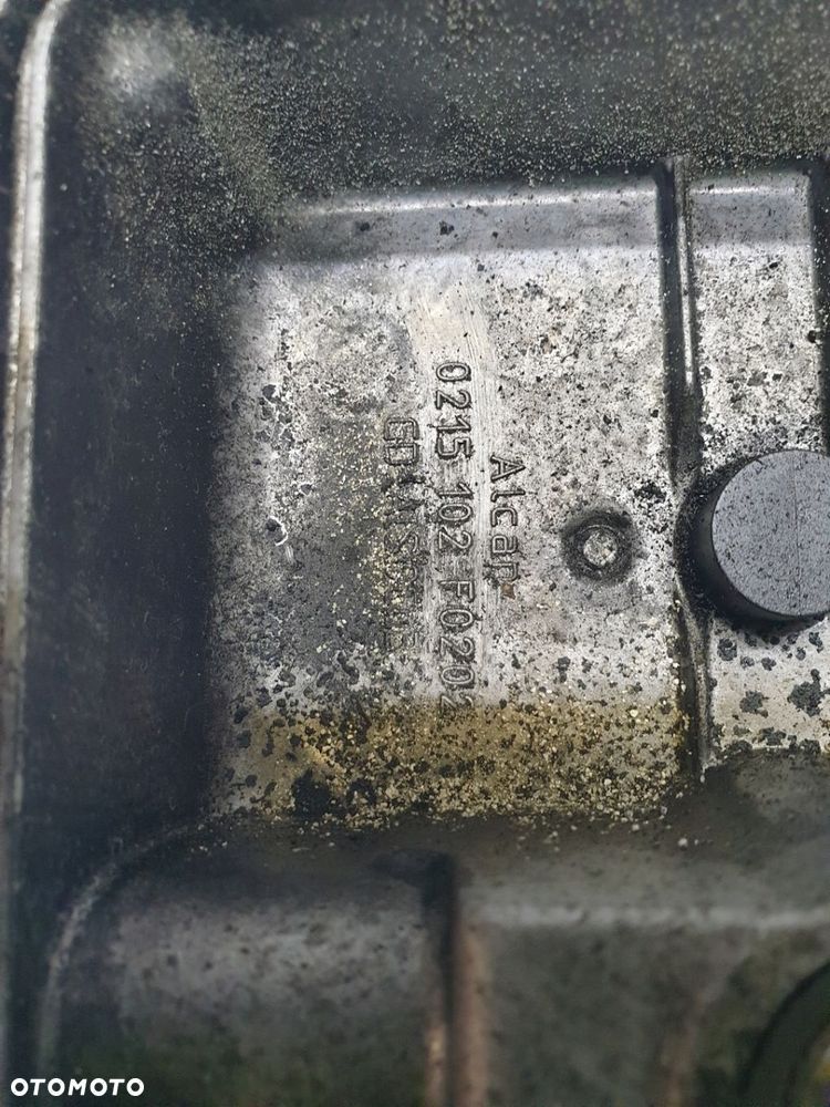 POKRYWA ZAWORÓW MERCEDES-BENZ VITO W639 2.2 CDI A6460161405 - 6