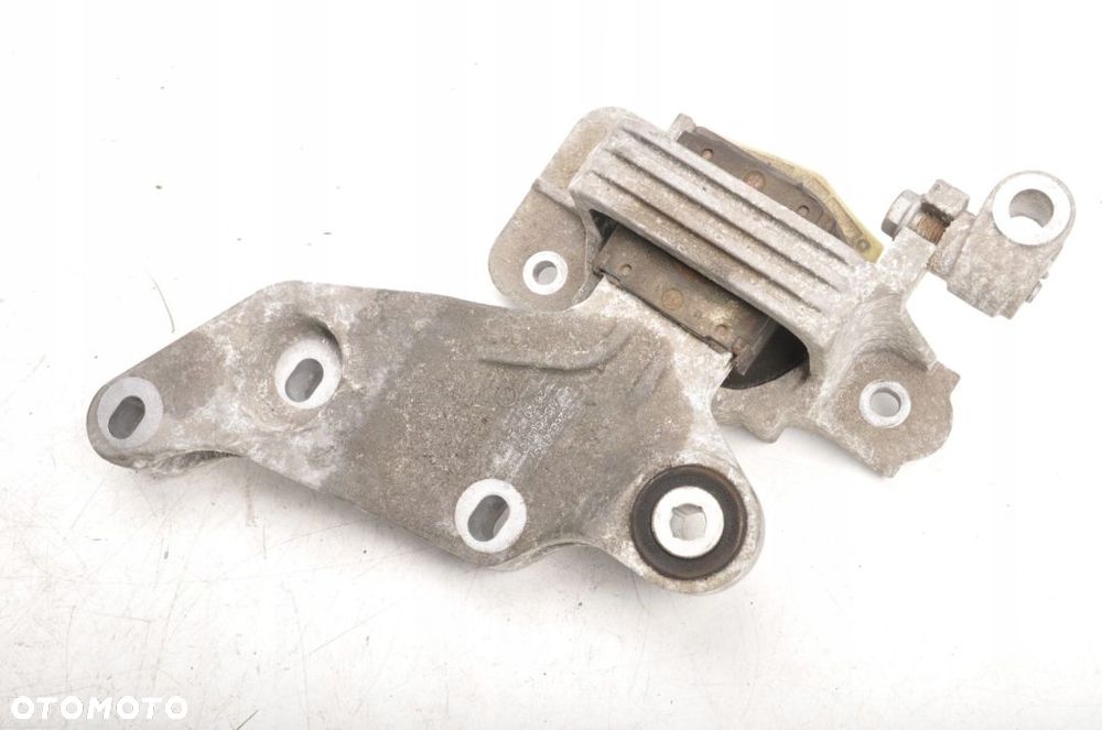 MERCEDES VITO W447 1.6 CDI ŁAPA PODUSZKA SILNIKA - 1