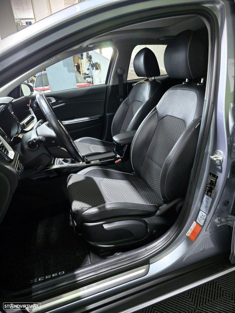 Kia XCeed 1.0 T-GDI Tech+SRF - 14