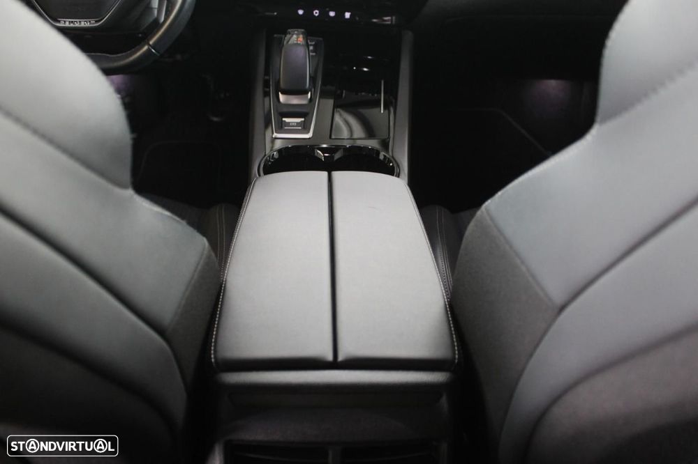 Peugeot 508 1.6 Hybrid Allure Pack e-EAT8 - 36