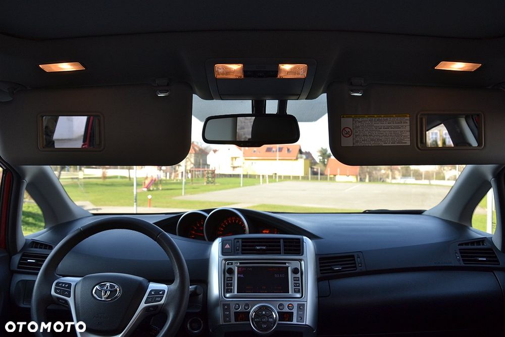 Toyota Verso 2.0 D-4D Executive - 21