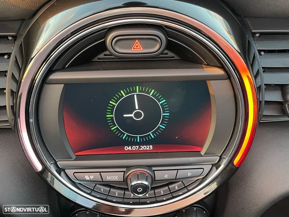 MINI Cabrio Cooper Auto. - 38