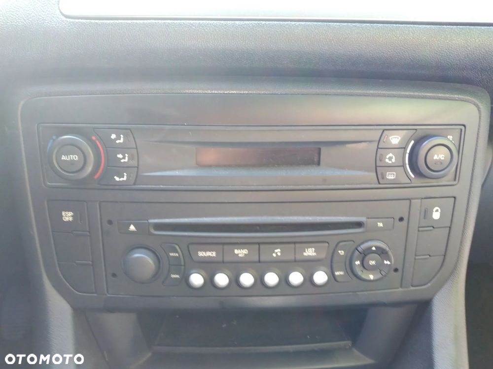Citroën C5 1.6 HDi Attraction - 18