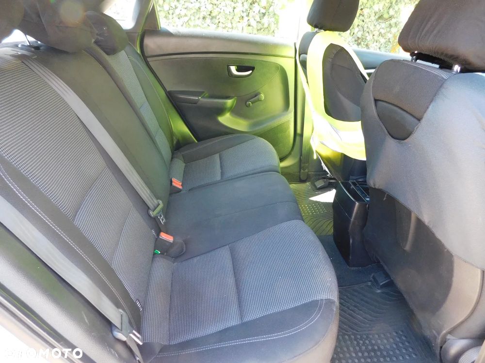 Hyundai i30 1.4 Classic - 11