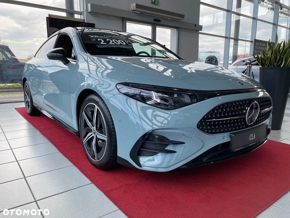 Mercedes-Benz CLA - 4