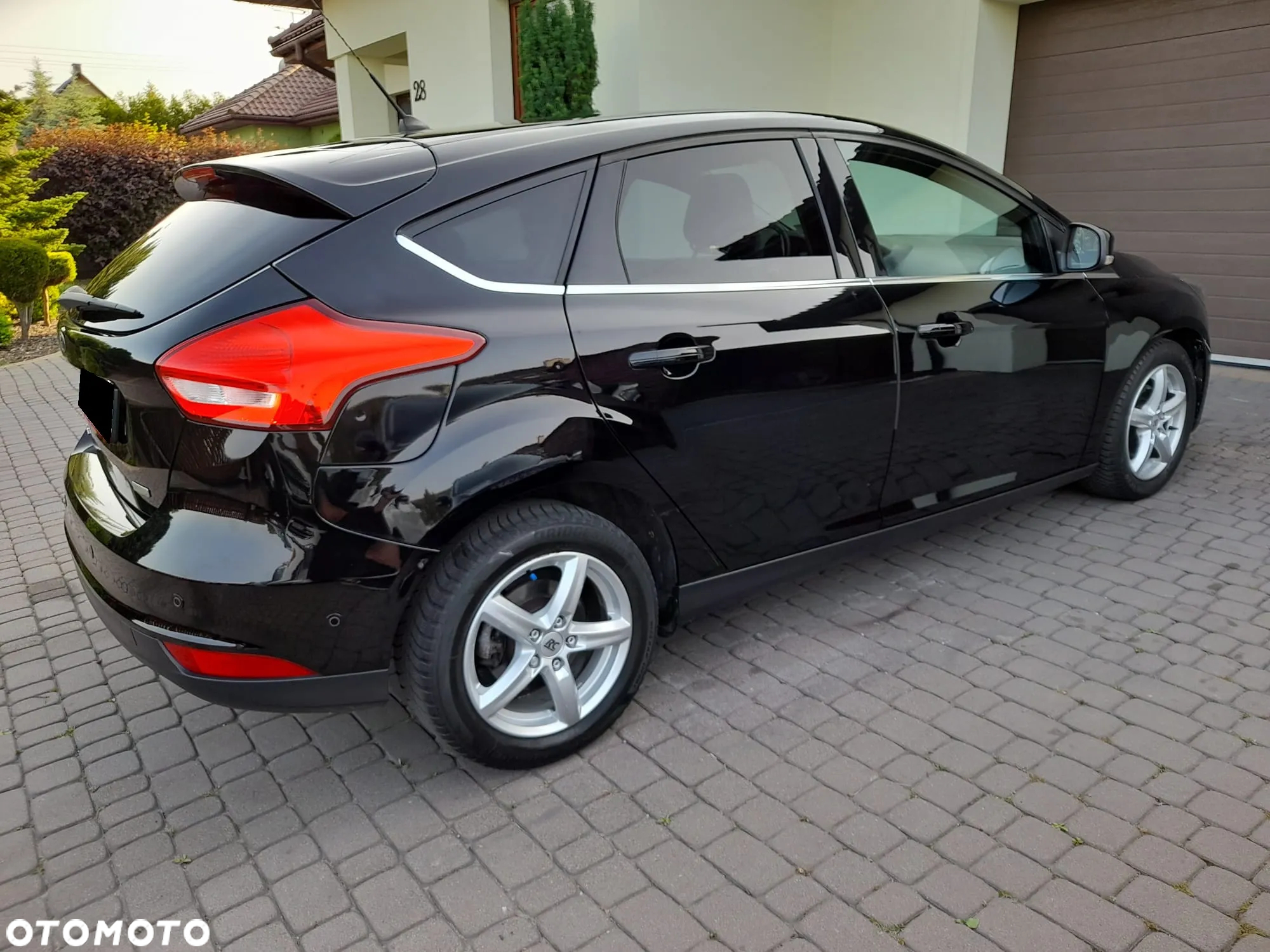 Ford Focus Turnier 1.0 EcoBoost Start-Stopp-System TITANIUM STYLE - 6