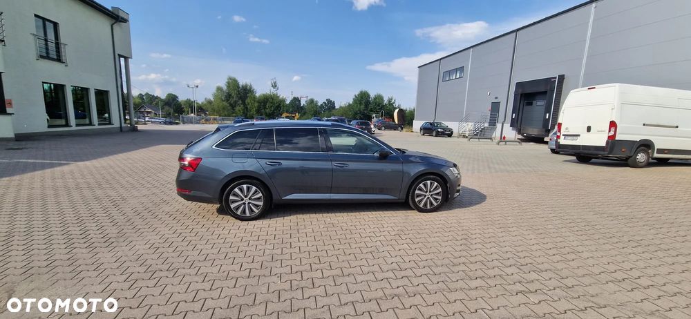 Skoda Superb 2020 photo 3