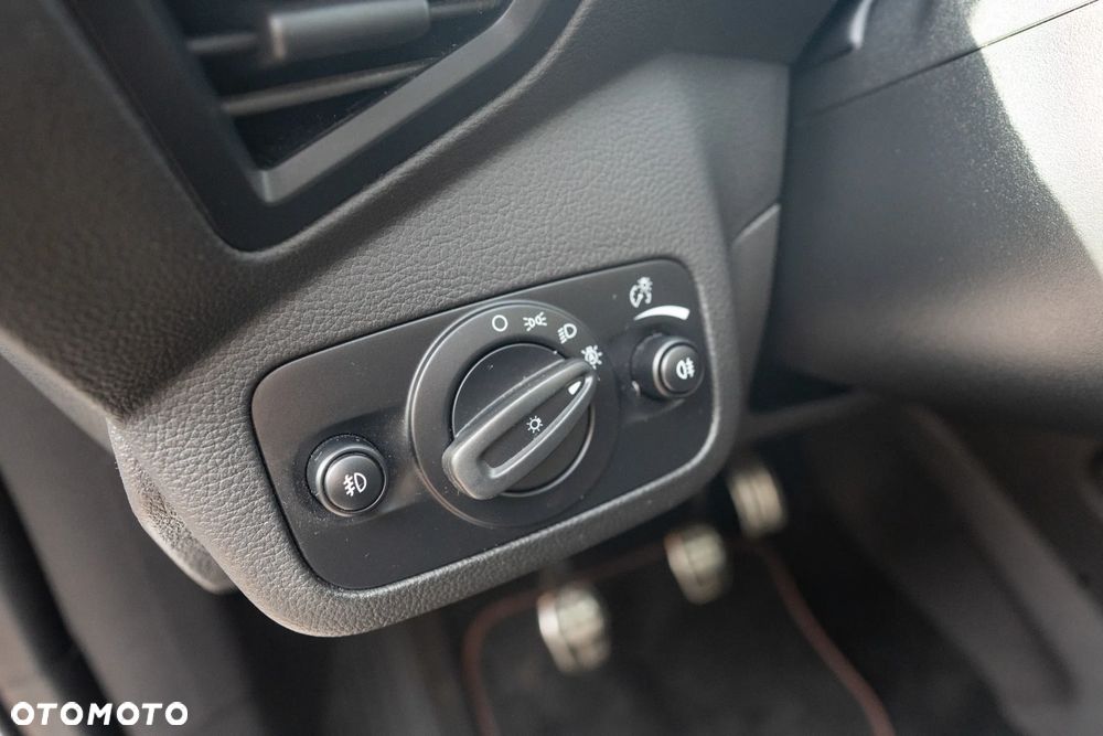 Ford Kuga 1.5 EcoBoost 2x4 ST-Line - 11