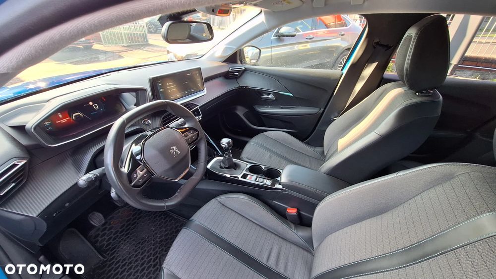 Peugeot 208 1.2 PureTech Allure S&S - 19