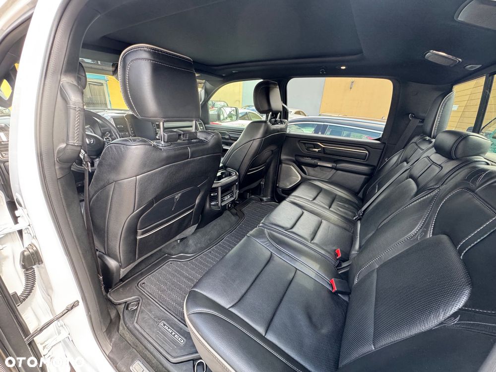 RAM 1500 5.7 Crew Cab Limited - 11