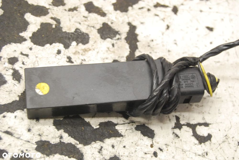 MODUŁ ANTENY KESSY KEYLESS 1K0909133 VW PASSAT B6 - 1