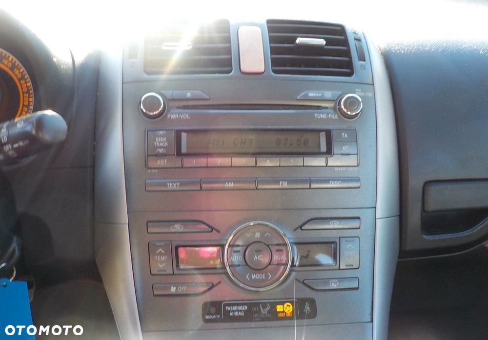 Toyota Auris - 19
