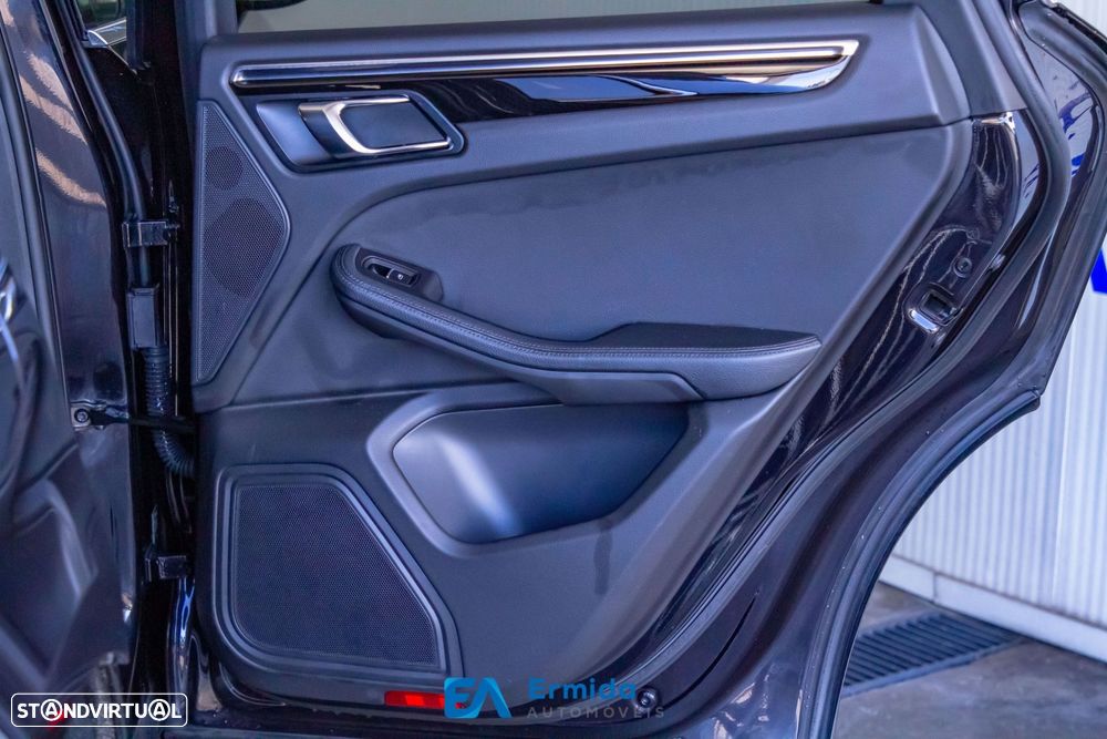 Porsche Macan S All Weather - 40