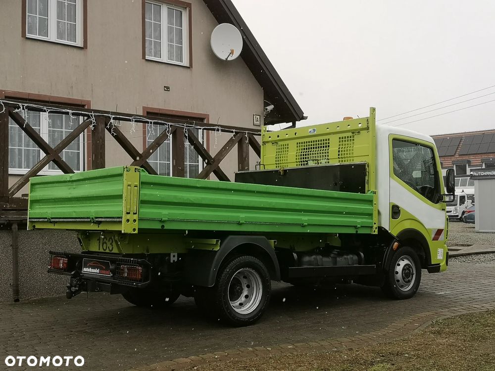 Renault Maxity 2.5dXi 110 - 5