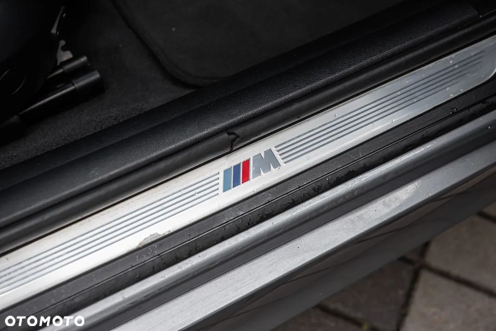 BMW Seria 3 320d xDrive DPF Touring - 34