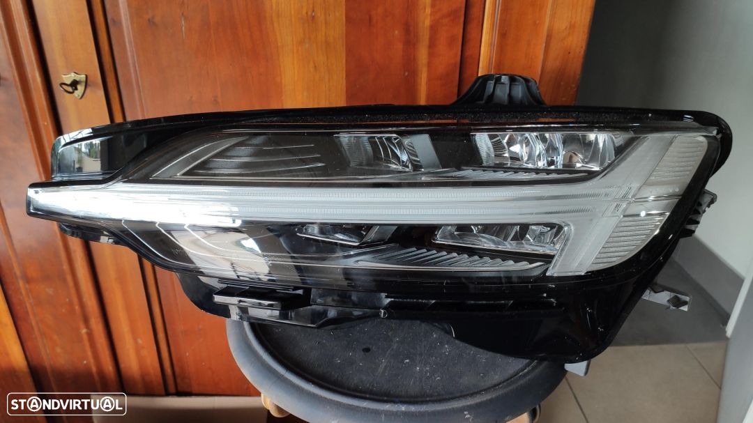 farol esquerdo full Led Volvo V60 + e60 - 1