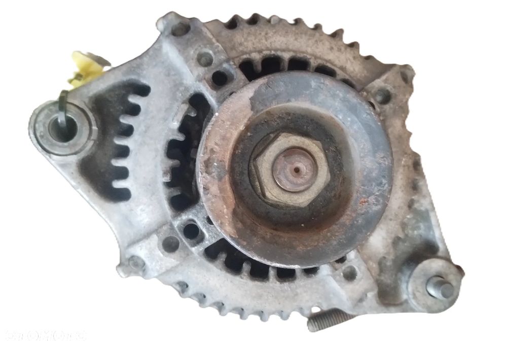 TOYOTA RAV4 I 94-00 2,0 B alternator DENSO 101211-4420 * - 6