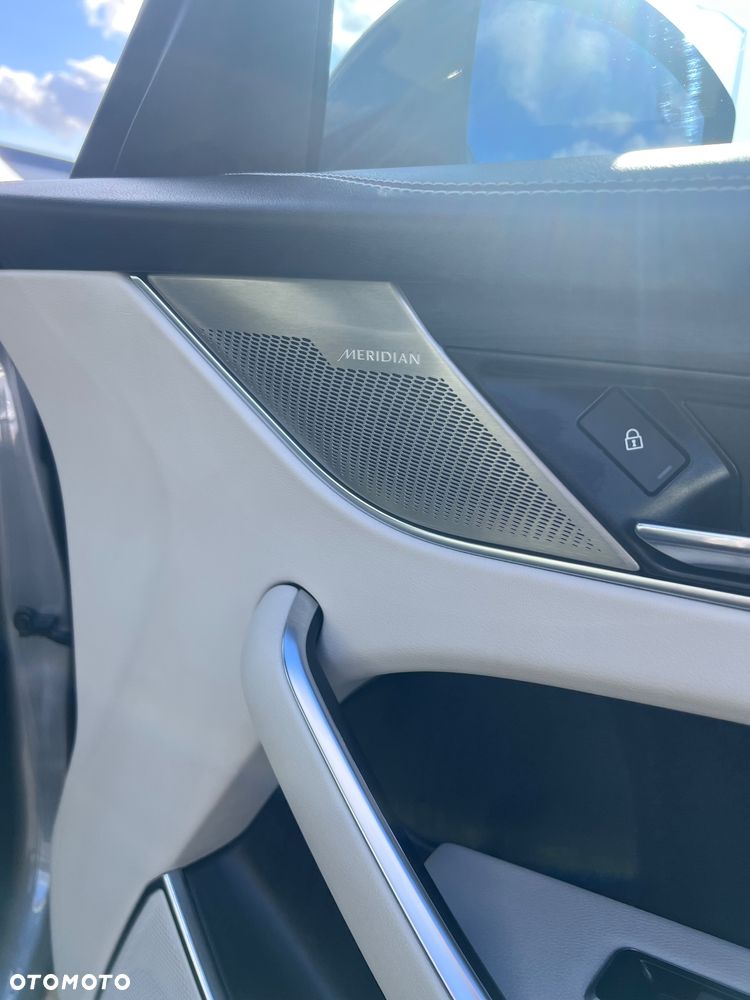 Jaguar F-Pace 3.0 TDV6 AWD R-Sport - 11